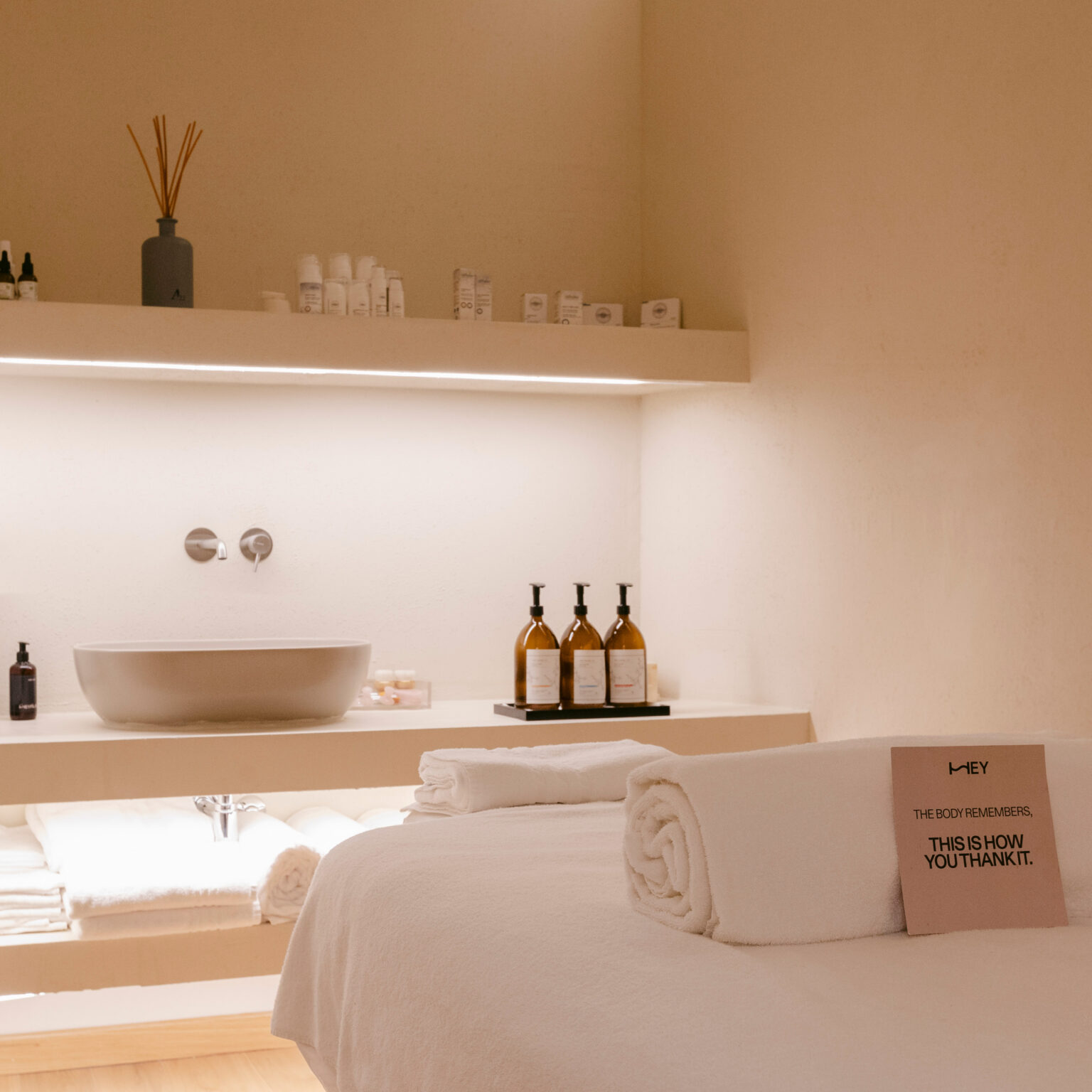 Massaggi terapeutici nello studio Hey Pilates Milano